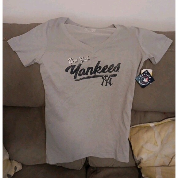 MLB New York Yankees Ladies T-Shirt - XS - Picture 1 of 6